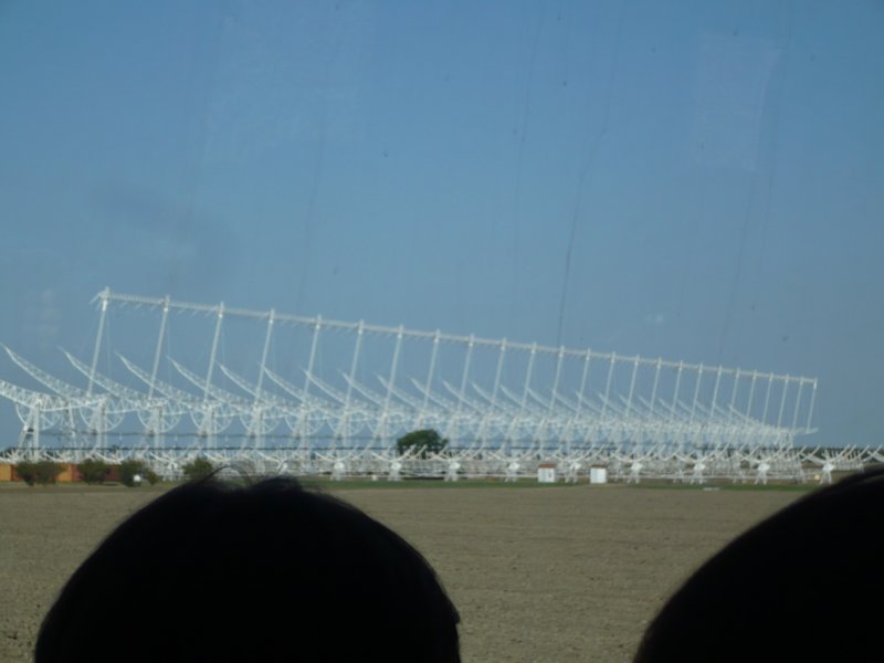 medicinasradioobservatory408mhzarray.jpg